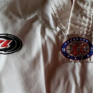 Dobok Taekwondo
